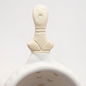 
                
                    Load image into Gallery viewer, Ceramic Tea Strainer
                
            