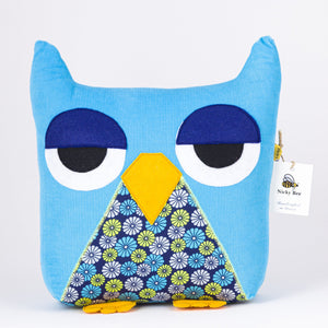 
                
                    Load image into Gallery viewer, Decorative Owl Cushion
                
            