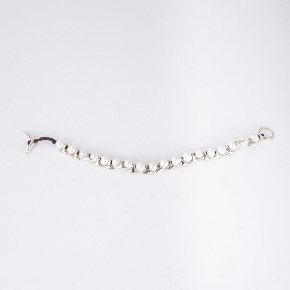 
                
                    Φόρτωση εικόνας στο Viewer Gallery, Indy Bracelet with Pearls
                
            