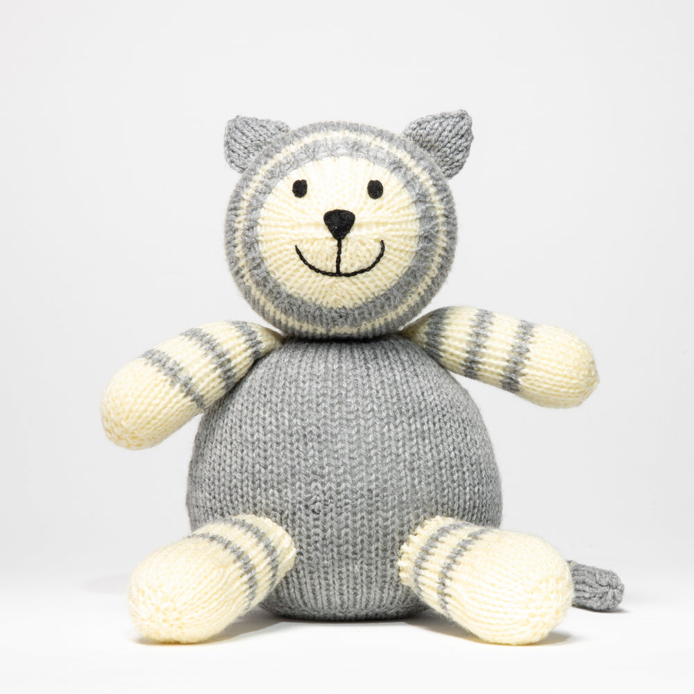 
                
                    Load image into Gallery viewer, Knitted Cat Doll, Stuffed Toy in Grey
                
            