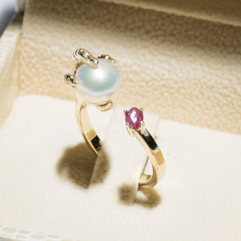 
                
                    Load image into Gallery viewer, Open Gold Ring with Pearl and Ruby
                
            