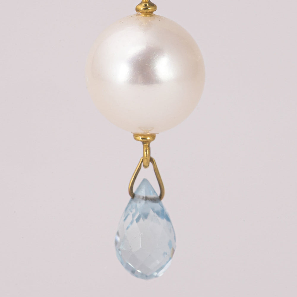 
                
                    Load image into Gallery viewer, Pearl with Blue Topaz Pendant Necklace
                
            