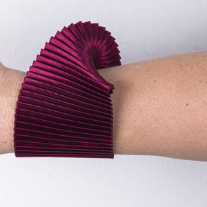 Pleated Fabric Bracelet in Bordeau