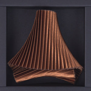 
                
                    Φόρτωση εικόνας στο Viewer Gallery, Pleated Fabric Bracelet in Copper
                
            