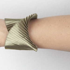 Pleated Fabric Bracelet in Khaki