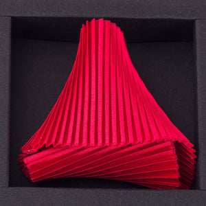 
                
                    Load image into Gallery viewer, Pleated Fabric Bracelet in Red
                
            