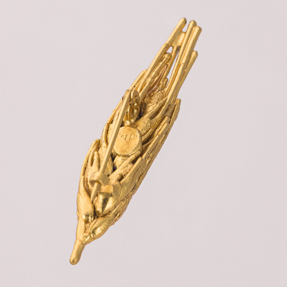 
                
                    Load image into Gallery viewer, Wheat Brooch Gold Plated
                
            