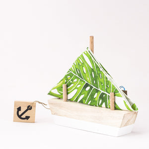 
                
                    Load image into Gallery viewer, Wooden Napkin Holder &amp;quot;Sailing boat&amp;quot; in White
                
            